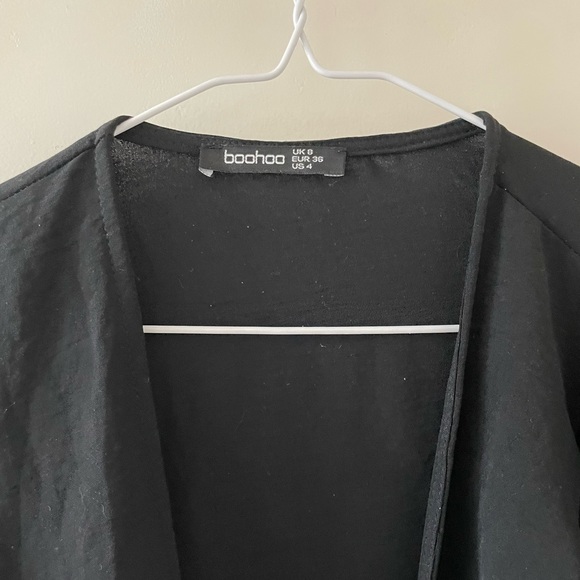 Black cute wrap top - Picture 3 of 4